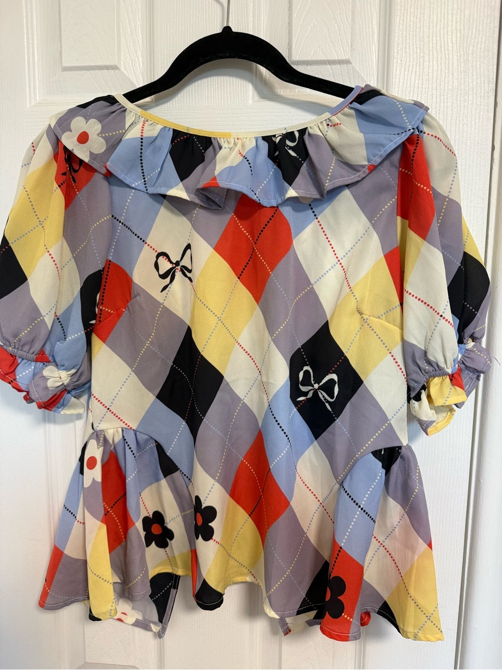 Lisa says gah argyle top - Picture 2 of 4